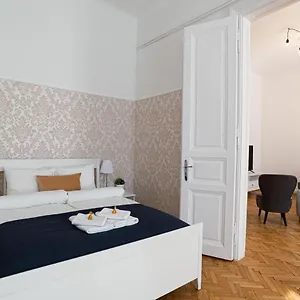 Apartment Terrace Vuvu - With Balcony In The Heart Of, Budapest