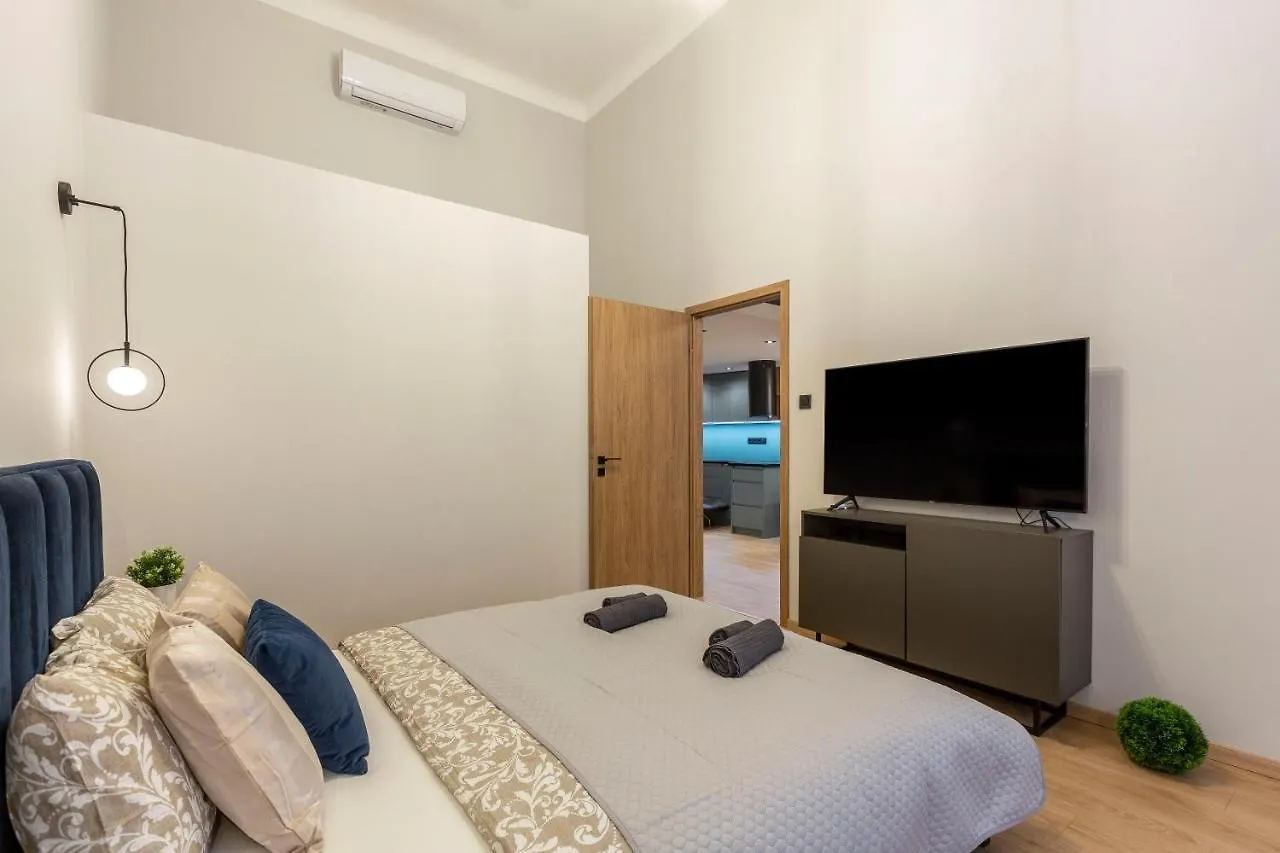 Lejlighed Exclusive New York Residence In The Heart Of Budapest